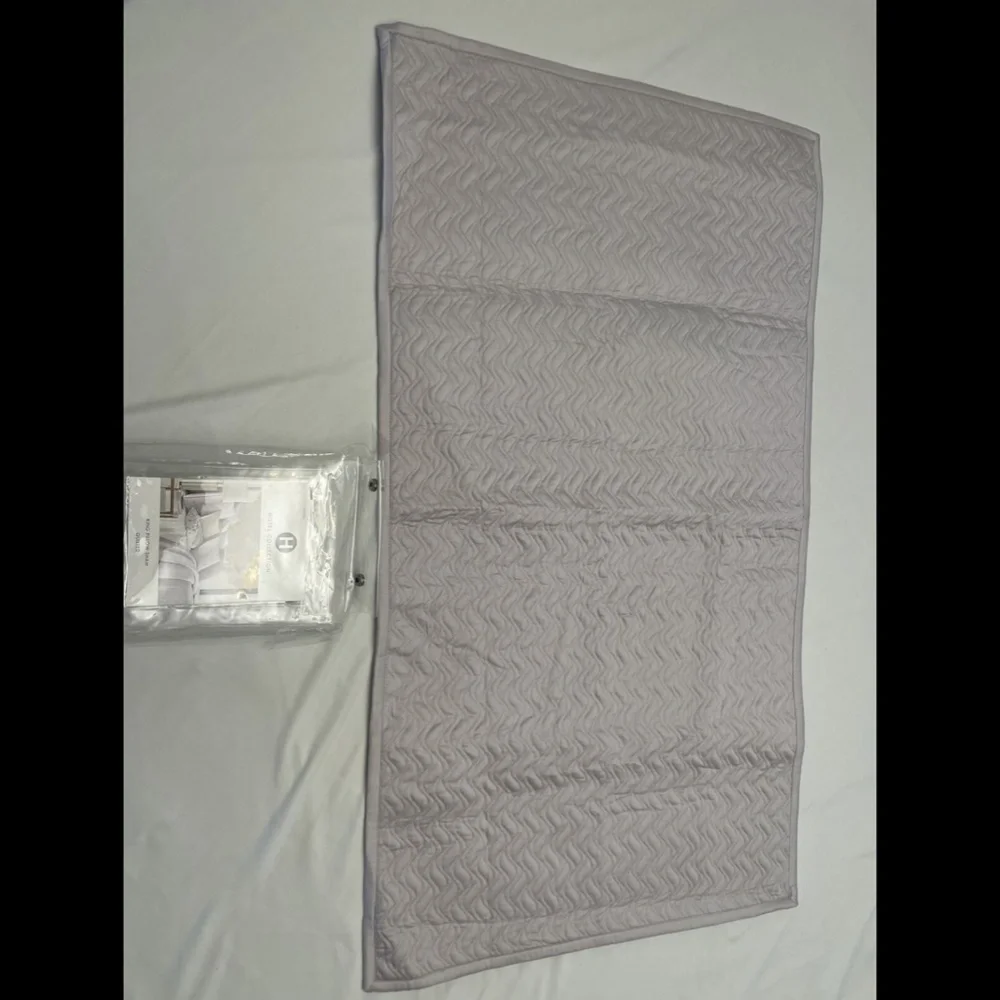 NIB Hotel Collection Impressions‎ Quilted (1) King Sham Pillow Case